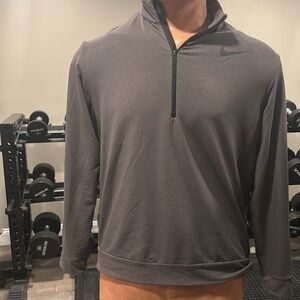 Nike men’s extra large dry fit pullover with zipper
